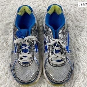 Brooks size 9.5 Blue and Silver Athletic Sneakers